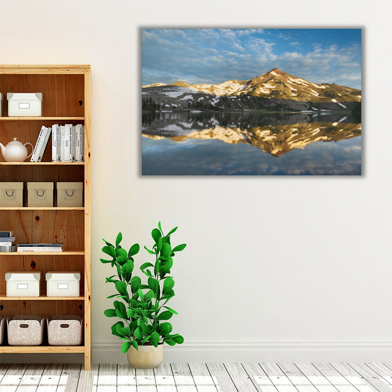 South Sister Reflection I - reproduction d'art sur toile, H 20 po x l 30 po