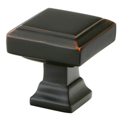 Oversized 1 1/4" Length Square Knob