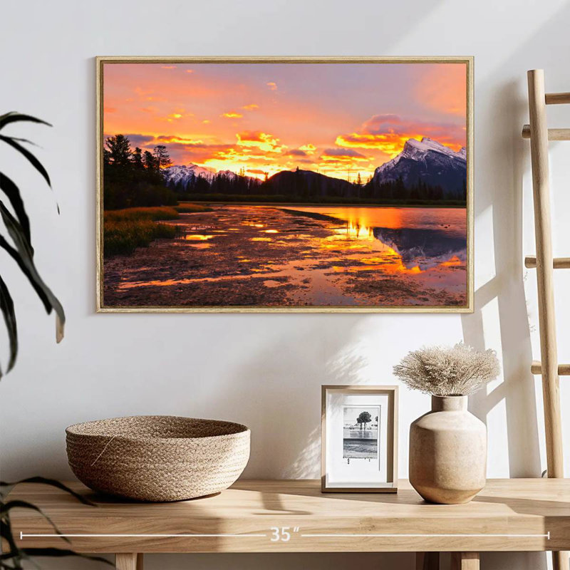 Coucher de soleil au lac Vermilion, 25 po x 17 po, Cadre flottant en bois naturel