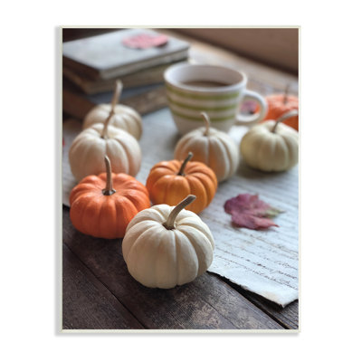 Cozy Pumpkins Scattered Leaves