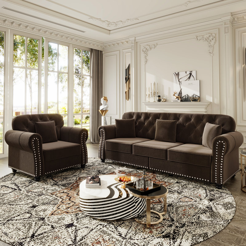 4 velours brun de style Mid-Century moderne, garniture cloutée, bouton, enroulé et cadre pour un confort à long terme