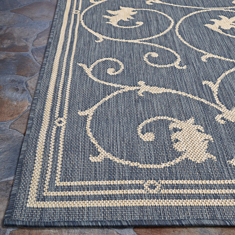 Tapis bleu intérieur / extérieur Palo Saint-Ensenada, Rectangle 7 pi 9 po x 10 pi 9 po