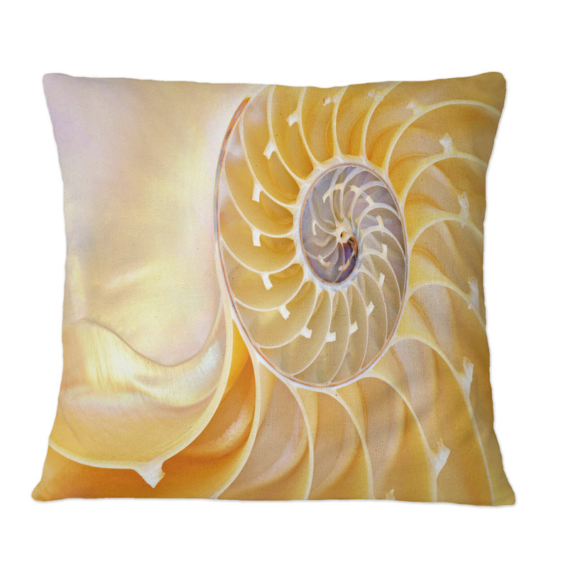 Coussin Yellow Shell, 16 po x 16 po