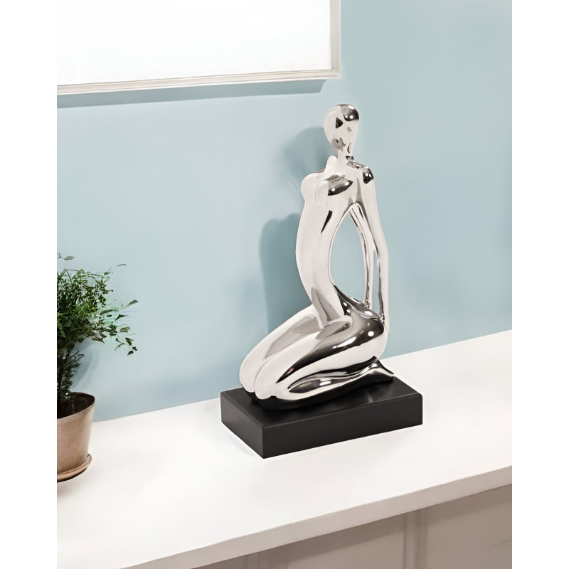 Sculpture de yoga Vandervort moderne en argent et noir Ustrasana