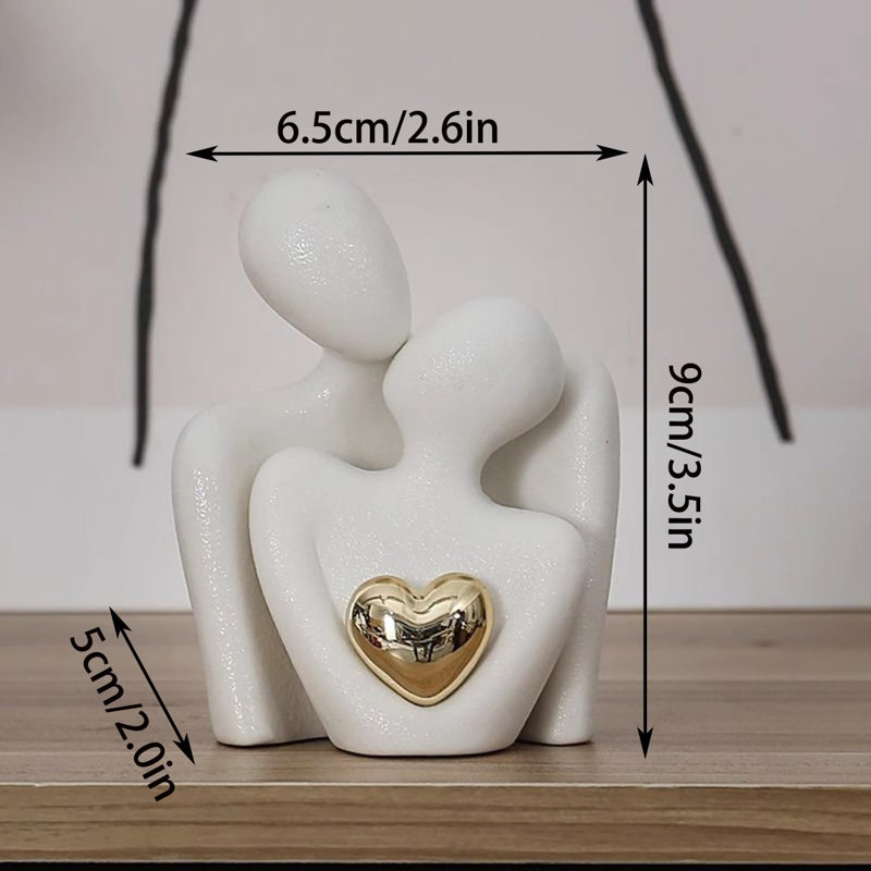 Statue de couple en céramique, 3.5" H x 2.6" W w 2" D