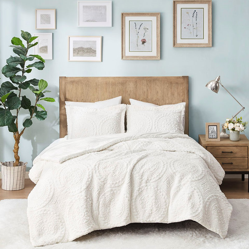 Twin Comforter With Embroidered Medallion Faux Fur, Capacity Mini Fur -
