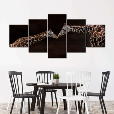 " Giraffe Affection " 5 - Pieces