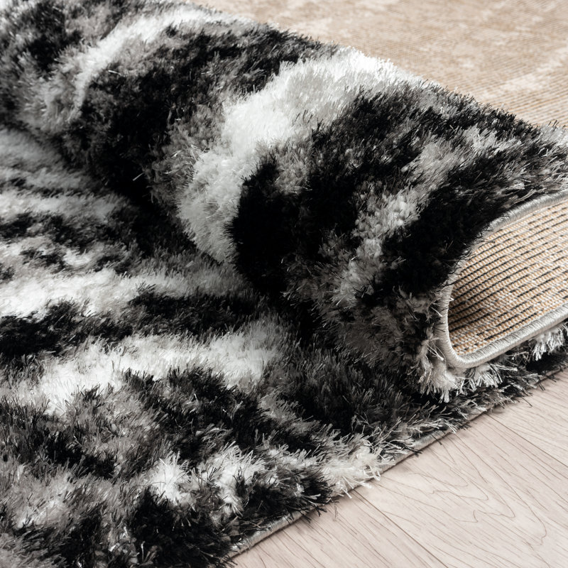 Abstract Area Rug in Black, Rectangle 2' x 3'