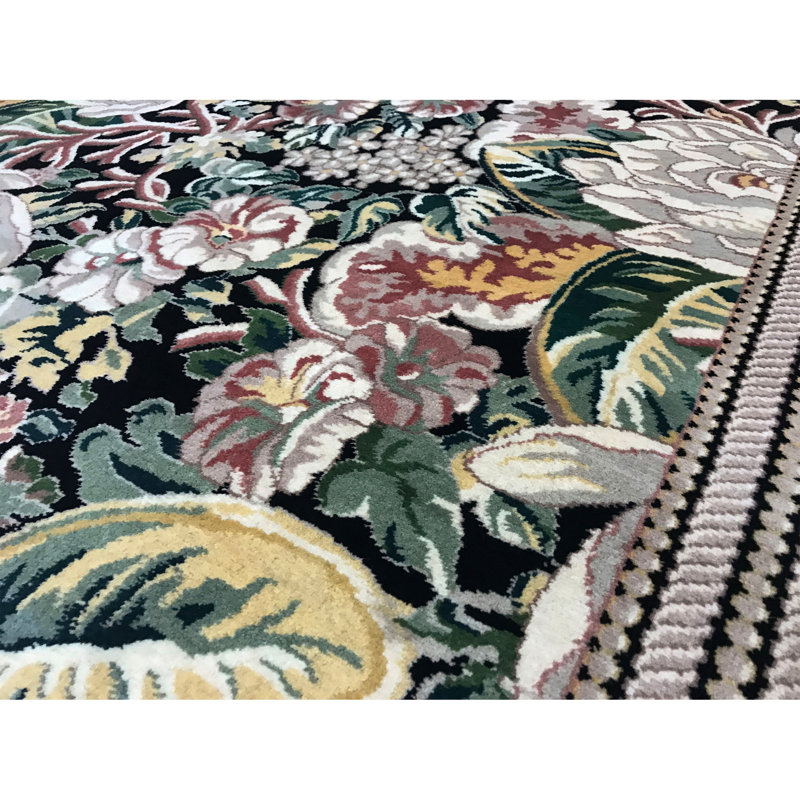 Tapis crème, vert et rouille noué à la main de haute qualité