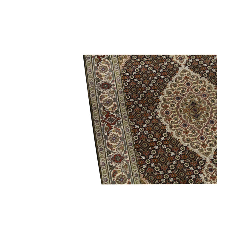 Tapis noir et vin noué à la main de haute qualité