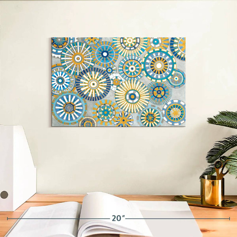 Avery Circle Delight IV, 8'' H x 12'' W
