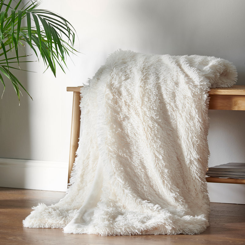 Cuddly Faux Fur 150x200cm Throw, Cream