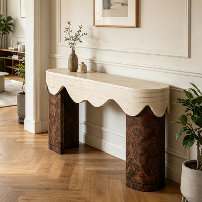 Table d'entrée moderne et élégante
