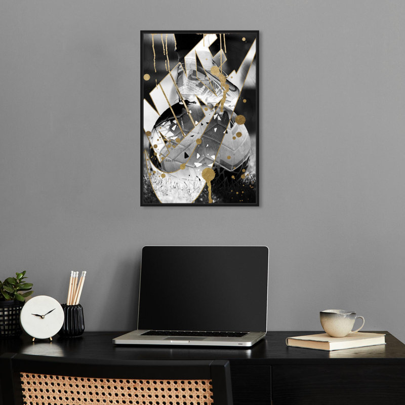 «Soccer in Noir», impressions sur toile noires et blanches par Notoriart, Cadre noir, H 31 po x l 21 po