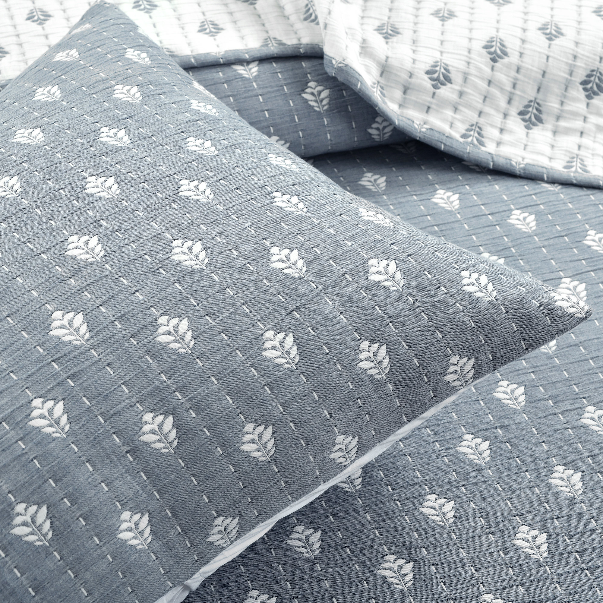 Willards Cotton Quilt Set, Blue, Queen Quilt + 2 Shams