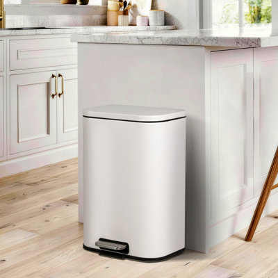 Poubelle à pédale en acier inoxydable blanche peu encombrante - 3,2 gallons / 12 L, anti-traces de doigts, couvercle à fermeture en douceur, seau intérieur amovible - Poubelle à pédale mince pour cuisine, salle de bain, bureau, chambre à coucher