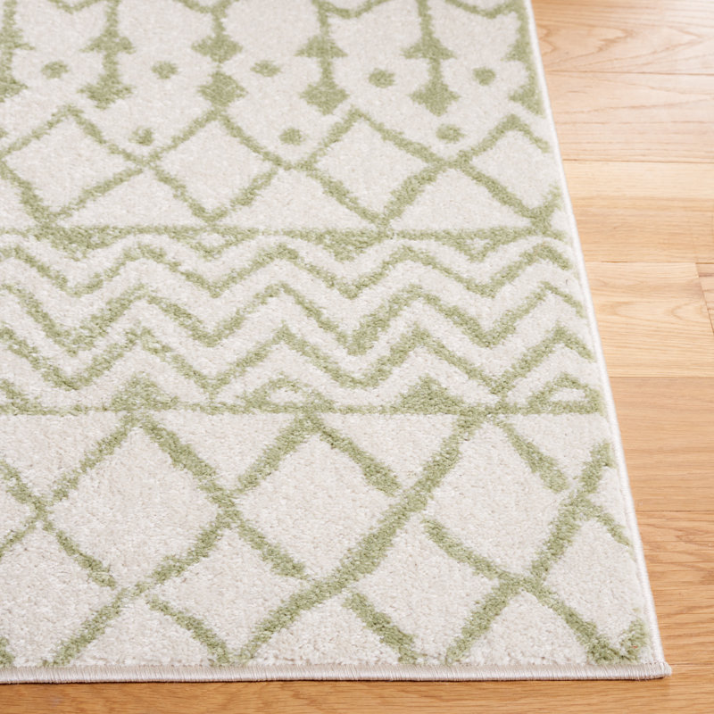 Lorenco Southwestern Machine Made Power Loom Polypropylene Area Rug in Ivory/Sage, Round 6'7"