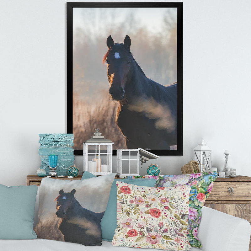 Portrait d'un cheval sur un matin d'automne - Photographie sur toile, H 20 po x l 12 po x P 1po, Cadre noir