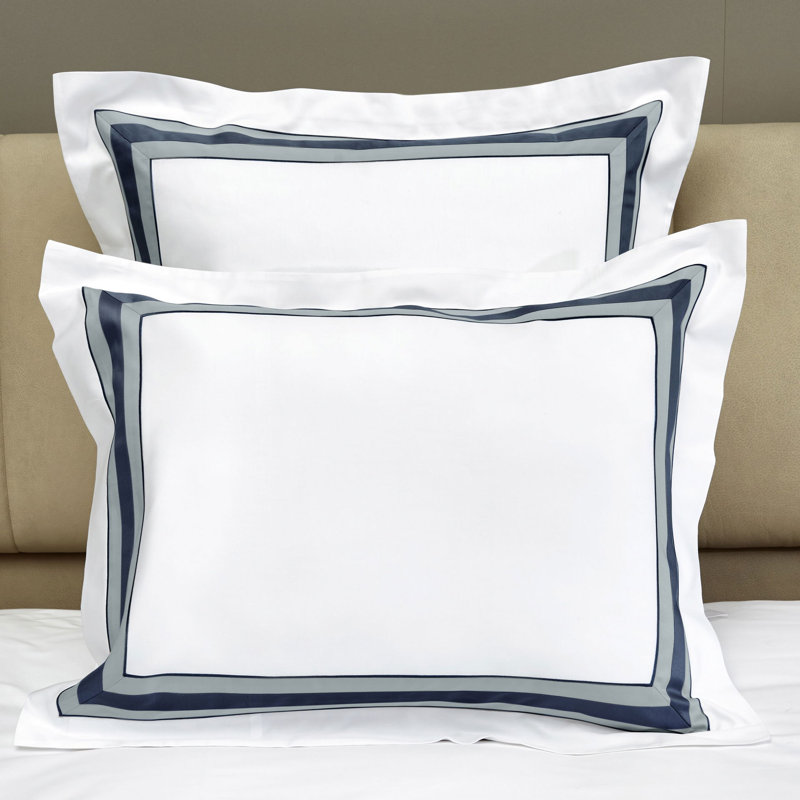 Dimora Sham, Standard, White/Midnight Blue