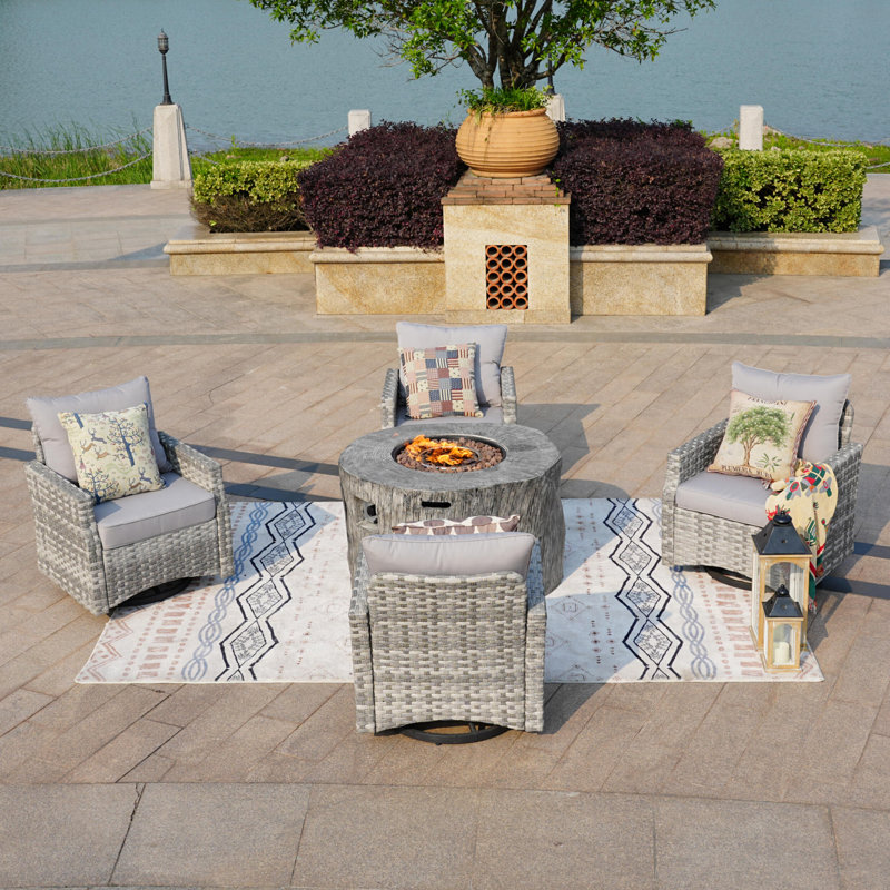 Ensemble de conversation pour 4 personnes avec coussins Ottley