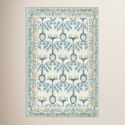 Earthly Treasures 215 Hand Tufted Wool/Cotton/Viscose Floral Rug in Ivory/Blue