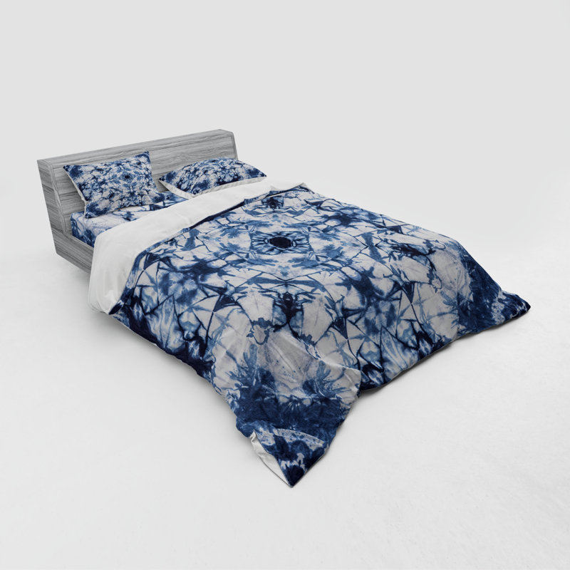 Psychedelic Eclectic Polyester Ikat Duvet Cover, Queen Duvet Cover + 3 Additional Pieces