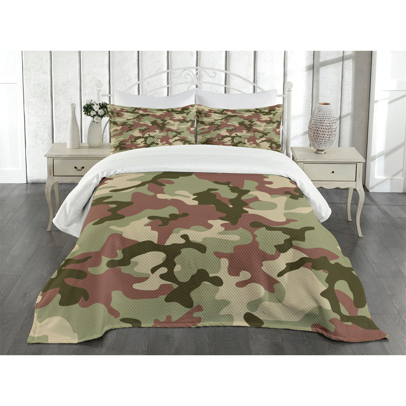 Twin White Quilted Camo Bedspread Set with Pillow Sham