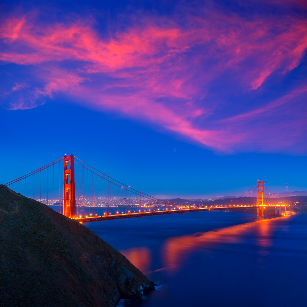 Golden Gate Bridge von LUNAMARINA - Kunstdrucke auf Leinwand