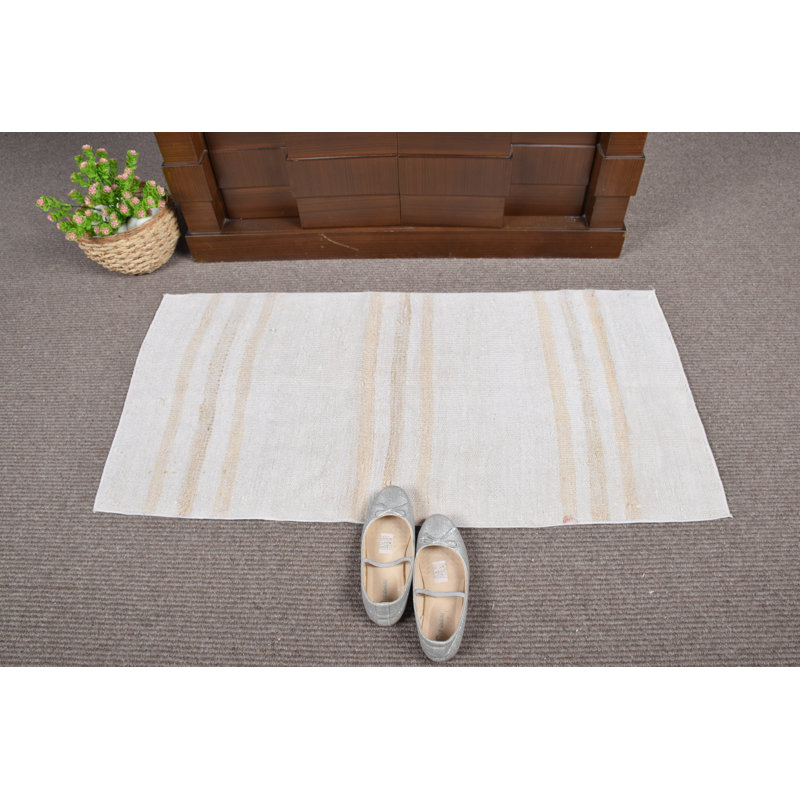 Tapis rétro kilim à rayures en chanvre Oushak pour entrée blanc rétro - Article 10759