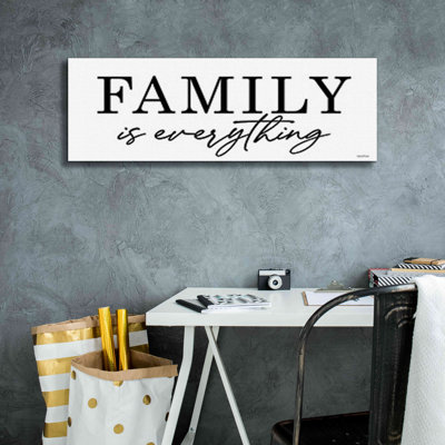 Reproduction sur toile tendue «Hariolf Family Is Everything» par Lettered & Lined