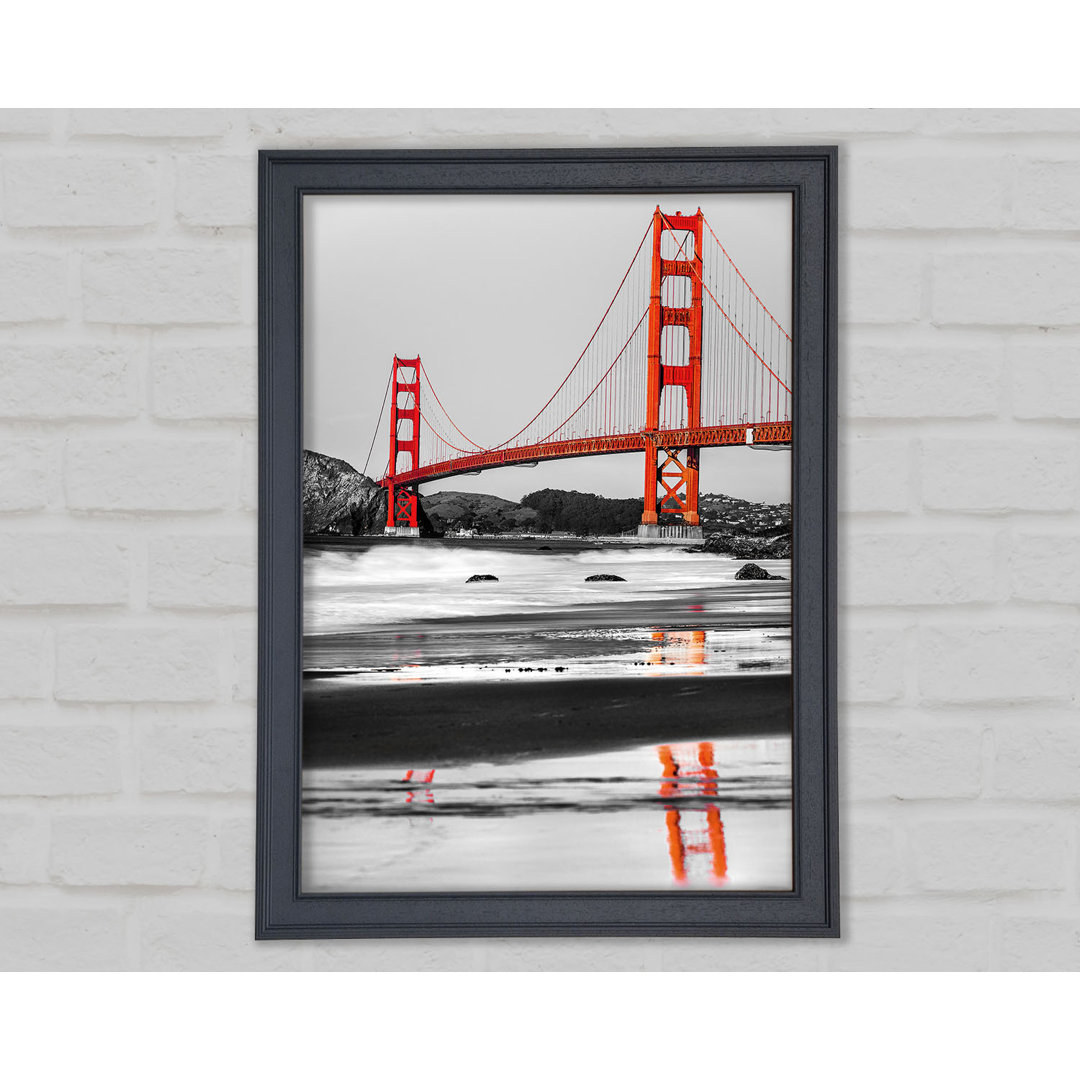 Gerahmtes Leinwandbild Golden Gate Bridge Reflections in Rot