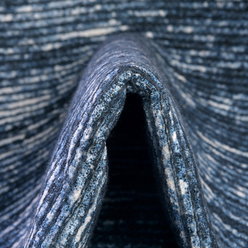 Tapis contemporain de couleur bleue Ikhasa, Tapis de couloir 2 pi 6 po x 10 pi