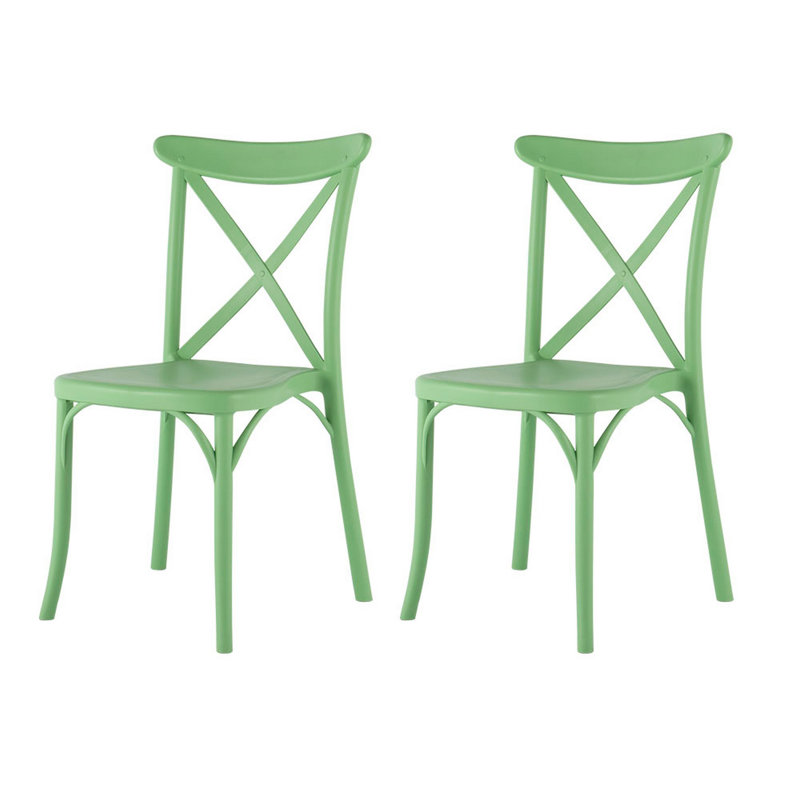 Ensemble de deux chaises de salle à manger d'extérieur empilables en plastique vert