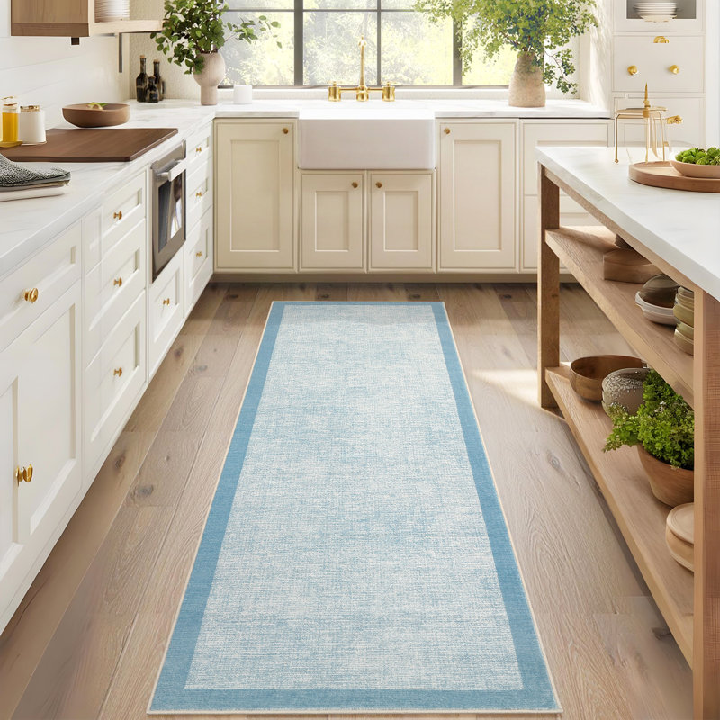 Tapis intérieur bordé lavable à la machine avec envers en caoutchouc antidérapant, Tapis de couloir 2 pi x 6 pi, Bleu clair