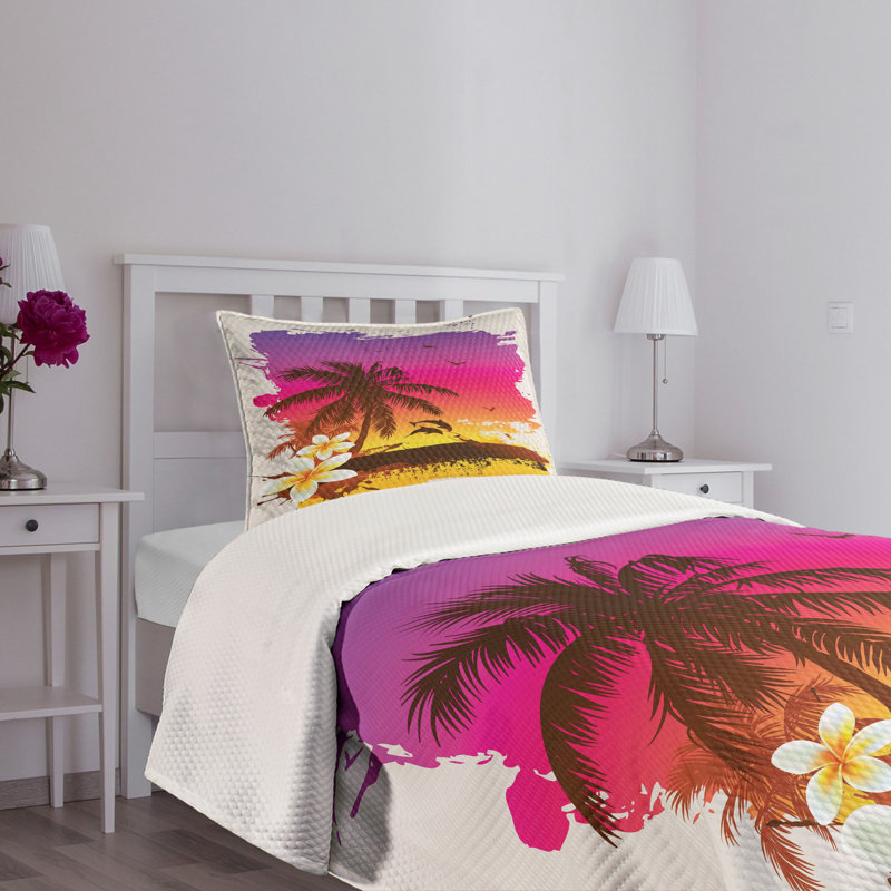 Tropical Sunset Twin Quilted Bedspread Set in White Polyester