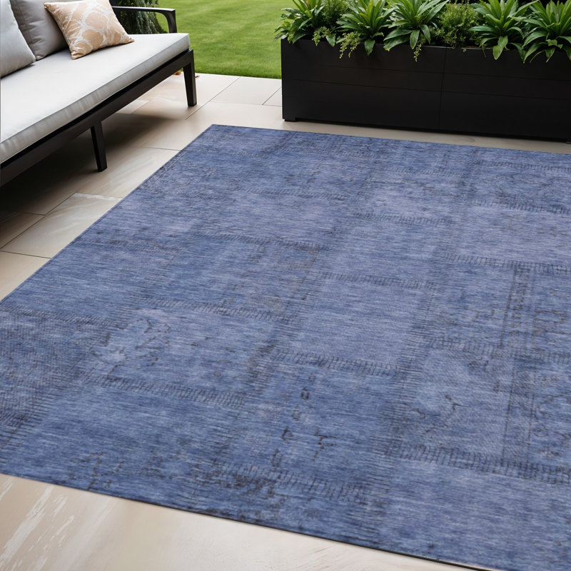 Tapis intérieur / extérieur lavable en patchwork bleu et bleu ciel HomeRoots 5 pi x 8 pi