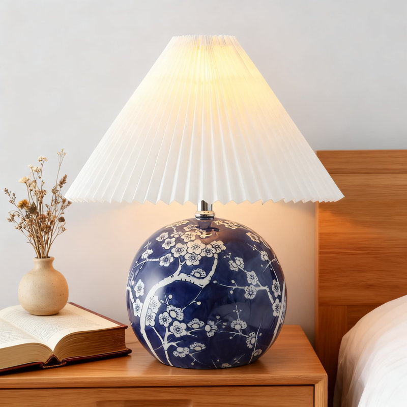 Lampe de table en céramique 19,5 pouces avec ampoule à DEL et abat-jour plissé, style classique chinois de style chalet pour chambre à coucher, bureau à domicile