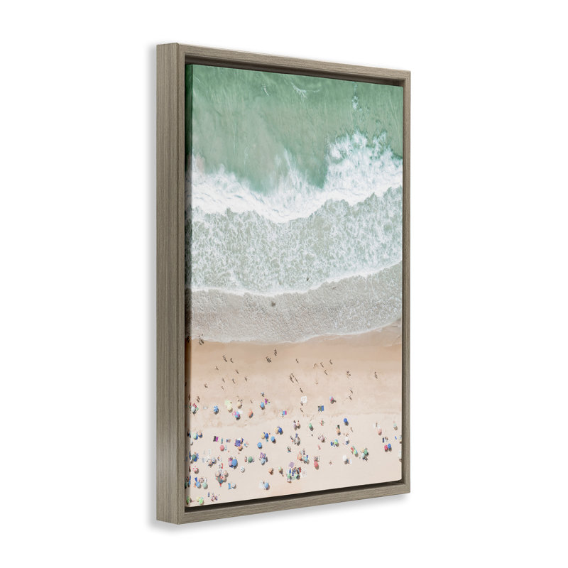 Toile flottante avec vue aérienne de plage d'été par Sissi et Seb, H 31 po x l 21 po, Cadre flottant orme Montalcino