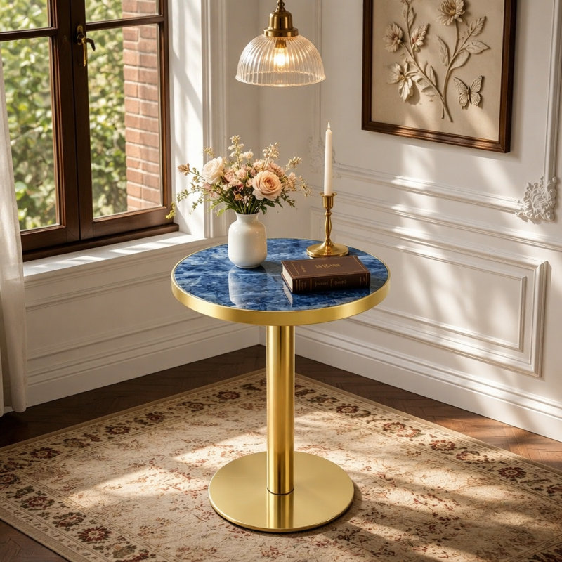 Panneau de fibres à densité moyenne rond de 23,6 po recouvert d'un comptoir de peinture UV, texture marbre, bordure en acier inoxydable, pieds de table en métal, table basse moderne et luxueuse.