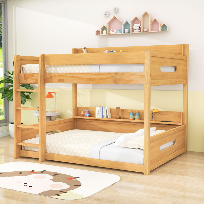Grand lit superposé en bois avec station de charge, tablettes de rangement et échelle, Bois