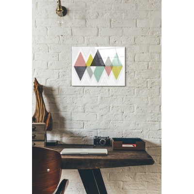 "Mod Triangles II" par Michael Mullan