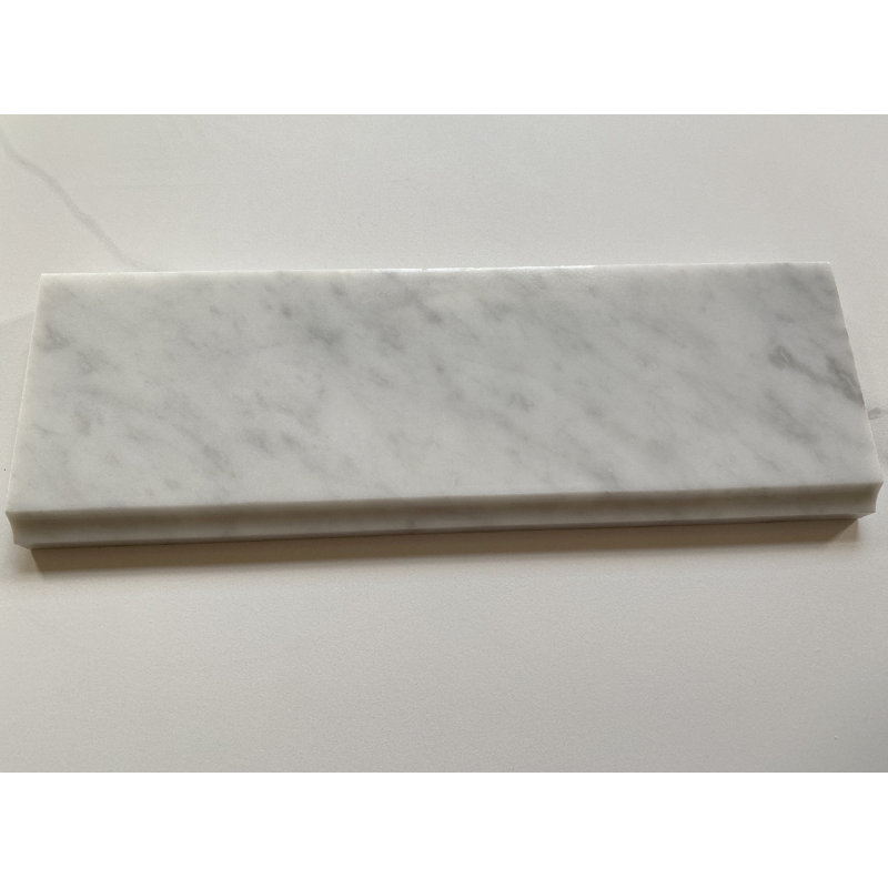 Carreau de marbre 4 po x 12 po Carrara