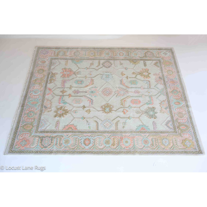 Belle Hand Knotted Wool Oriental Area Rug, Square 10'