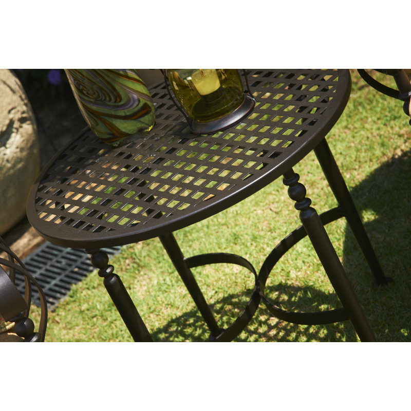 Table d'appoint en métal Urquhart