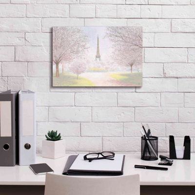 «Yiran Pretty Paris On Canvas» par James Wiens, reproduction