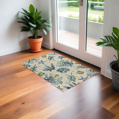 Straka Ivory and Blue Seashell and Coral Hand Tufted Area Rug
