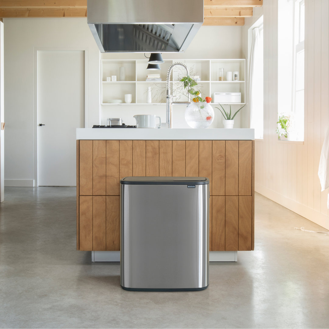 Bo Touch Bin, 60 litre, with 1 inner Plastic Bucket