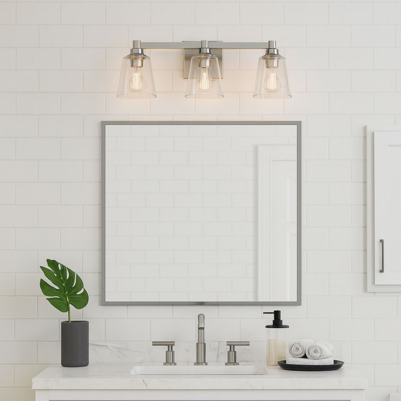 Éclairage pour meuble-lavabo 3 lumières 6,25 po Montford, Nickel brossé