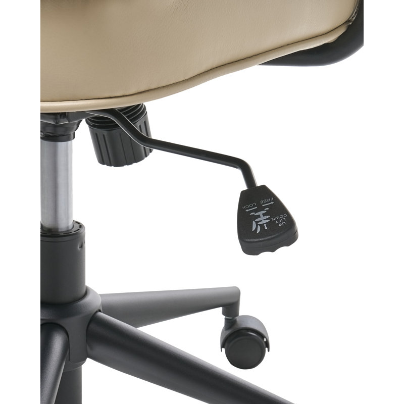 Bankers Chair, Beige