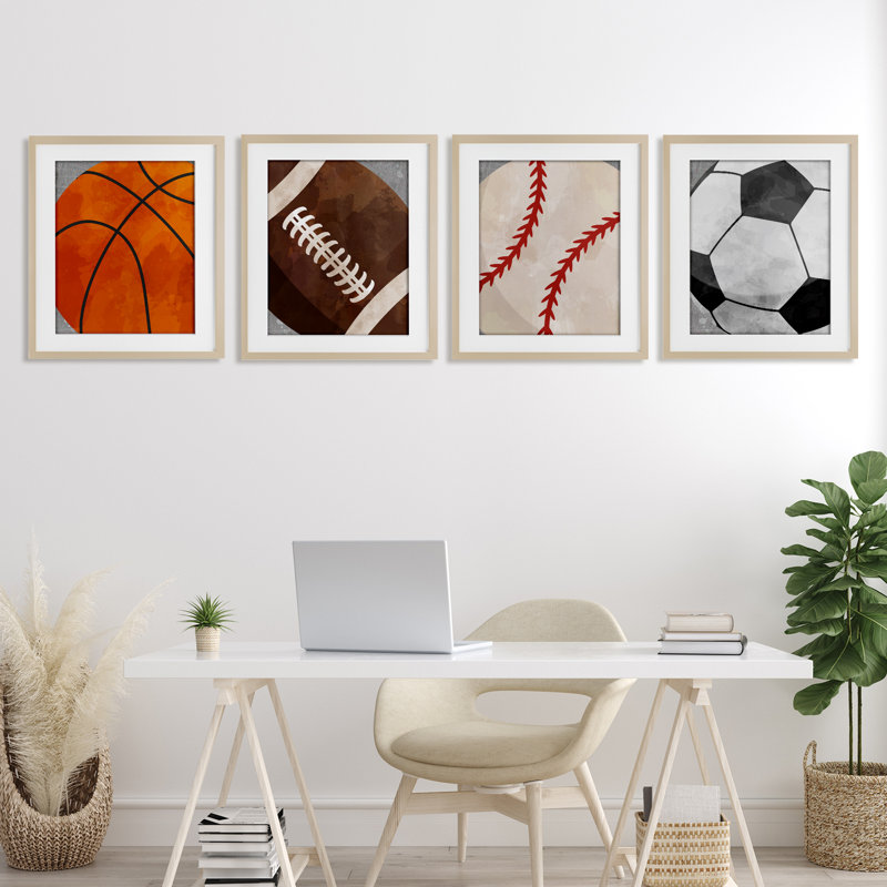 Team Sports Bouncing Fun, ensemble de 4 impressions encadrées sous verre, design par Christine Simpson Art, H 21 po x l 17 po